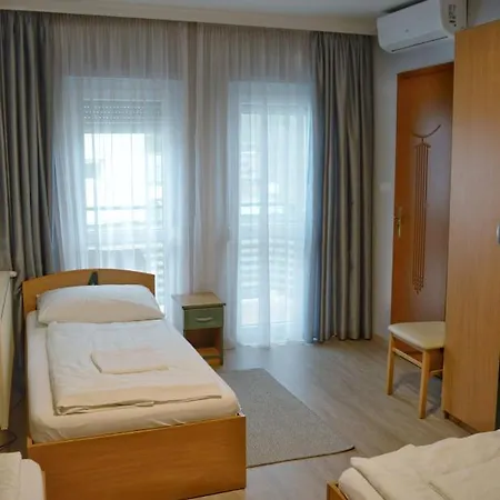 Alfred Panzio Budapest