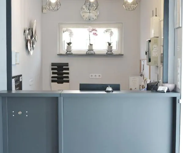 Alfred Panzio Bed & Breakfast 3*