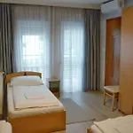 Alfred Panzio Budapest
