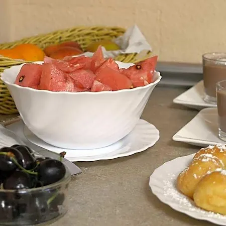 Alfréd Panzió Bed and breakfast