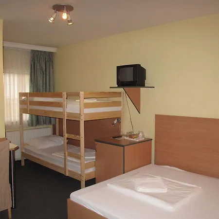 住宿加早餐酒店 阿尔弗莱德膳食公寓酒店 3*