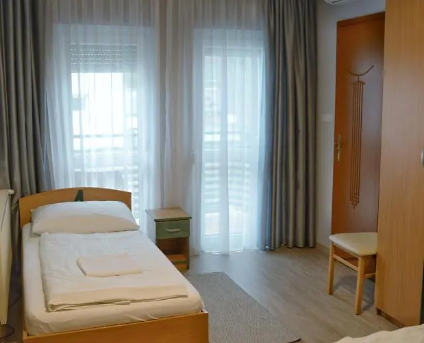 Alfred Panzio Budapest