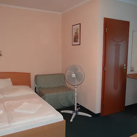 Alfred Panzio 3* Budapesta